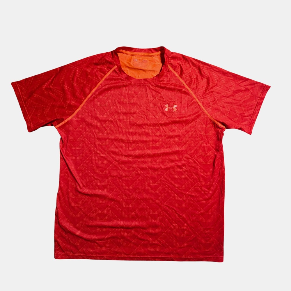 Under Armour Heat Gear Loose Fit Short Sleeve Shirt M Crew Neck Red AOP Athletic